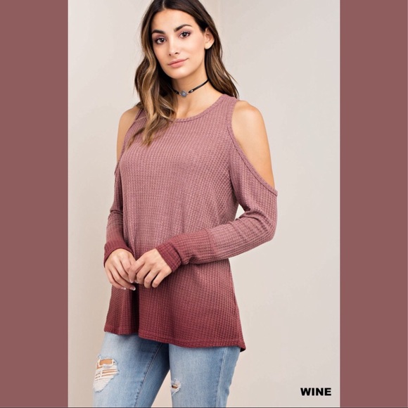 🆕5⭐️Dip Dye Cold Shoulder Top - Picture 4 of 6